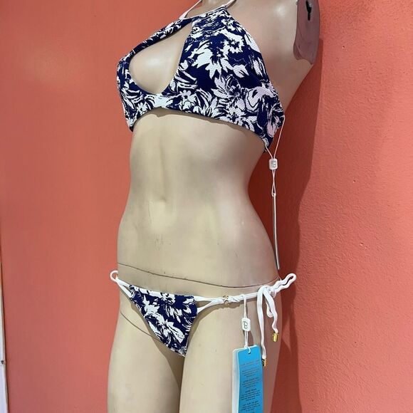 BEACH BUNNY BASICS BIKINI SET!! - Picture 5 of 7